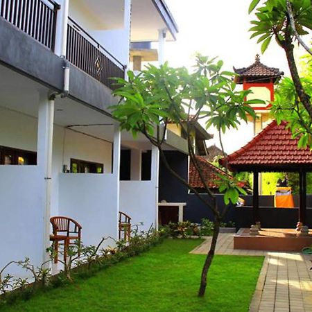 فندق كيروبوكانفي  U House Seminyak المظهر الخارجي الصورة