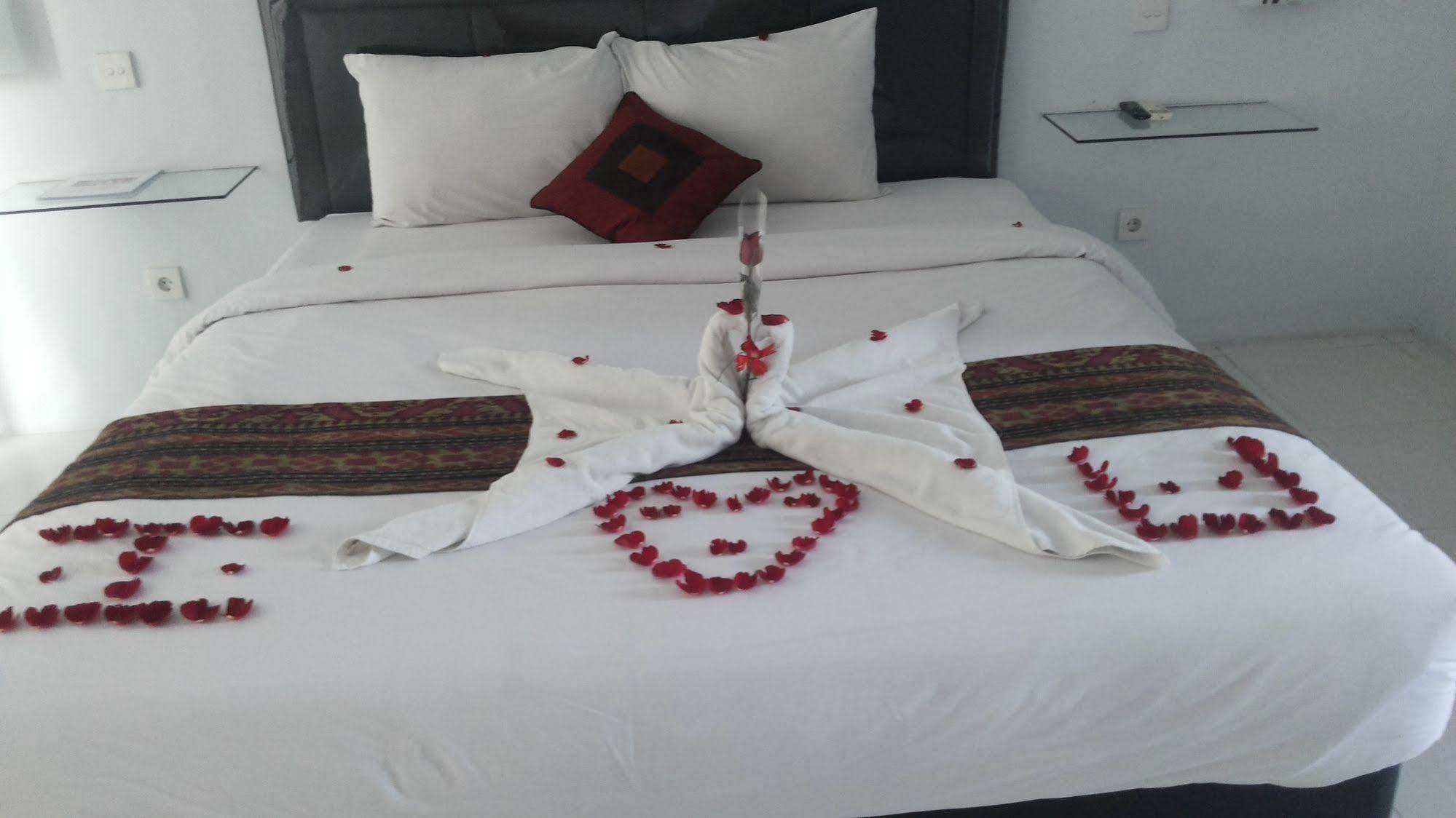 فندق كيروبوكانفي  U House Seminyak المظهر الخارجي الصورة