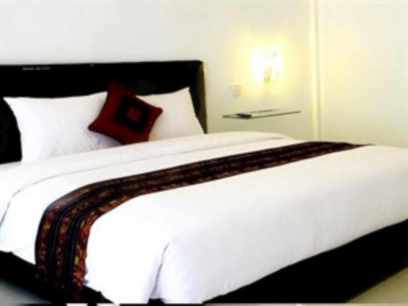 فندق كيروبوكانفي  U House Seminyak المظهر الخارجي الصورة